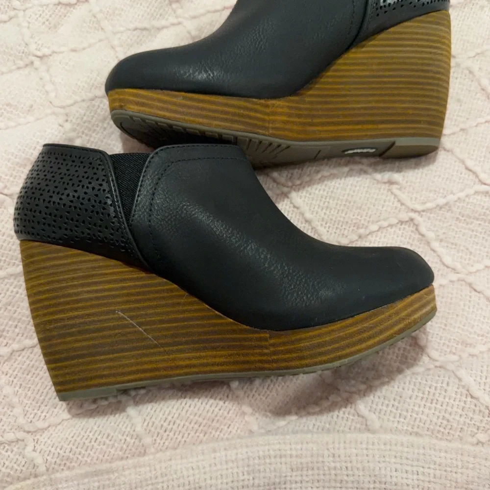 Dr. Scholls Black Wedge Ankle Boots - Picture 5 of 6